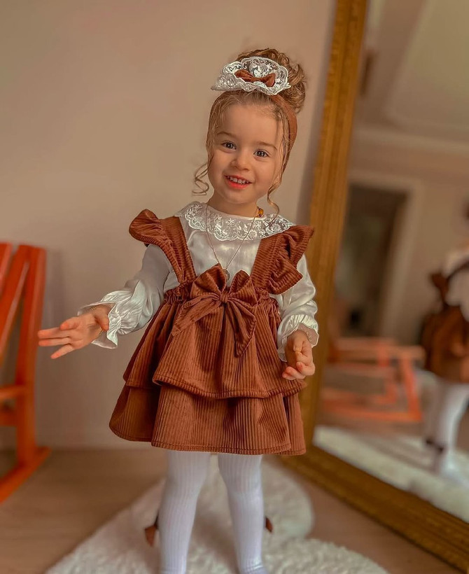 پیشنویس ۷۴۴ - ست دخترانه شیکسون