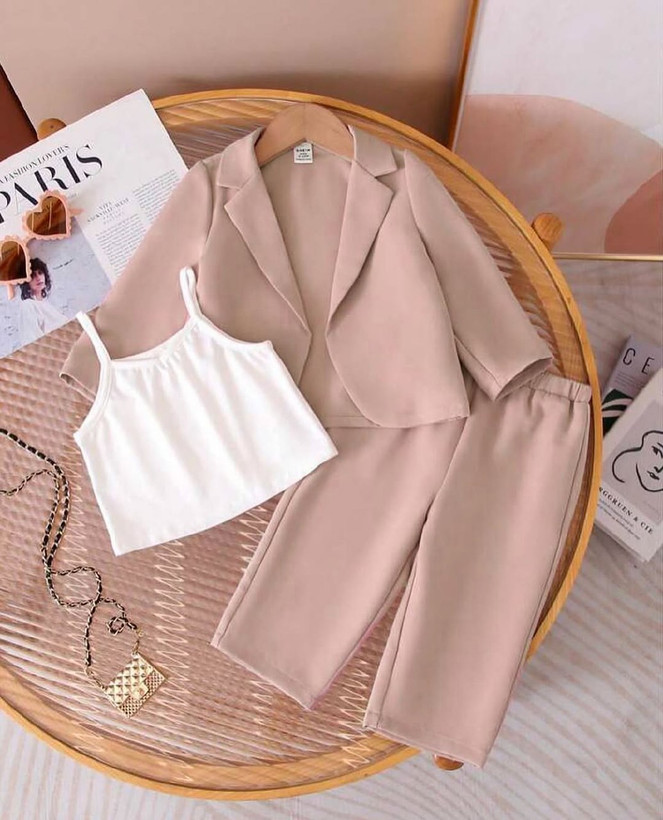 ست ۳ تکه کت کراپ شلوار و تاپ دخترانه مدل ژینوس برند شیکسون مجلسی شیک